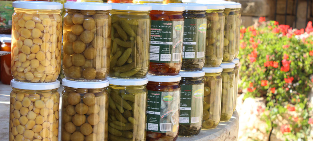 Natural foods and olive oil